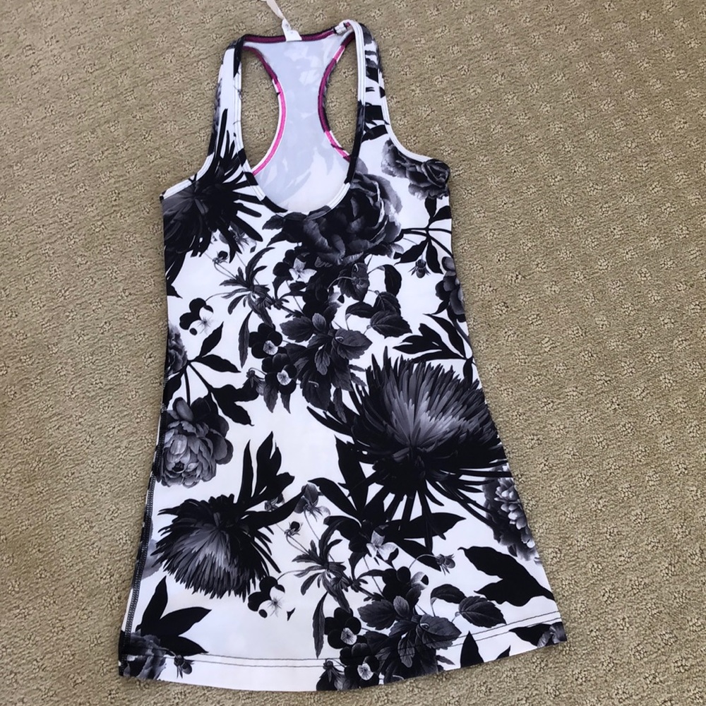 Lululemon Cool Racerback size 2 EUC